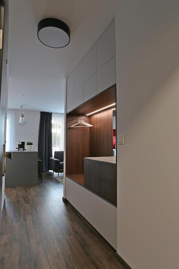 Modern Apartment Near The City Centre Urban Братислава Экстерьер фото