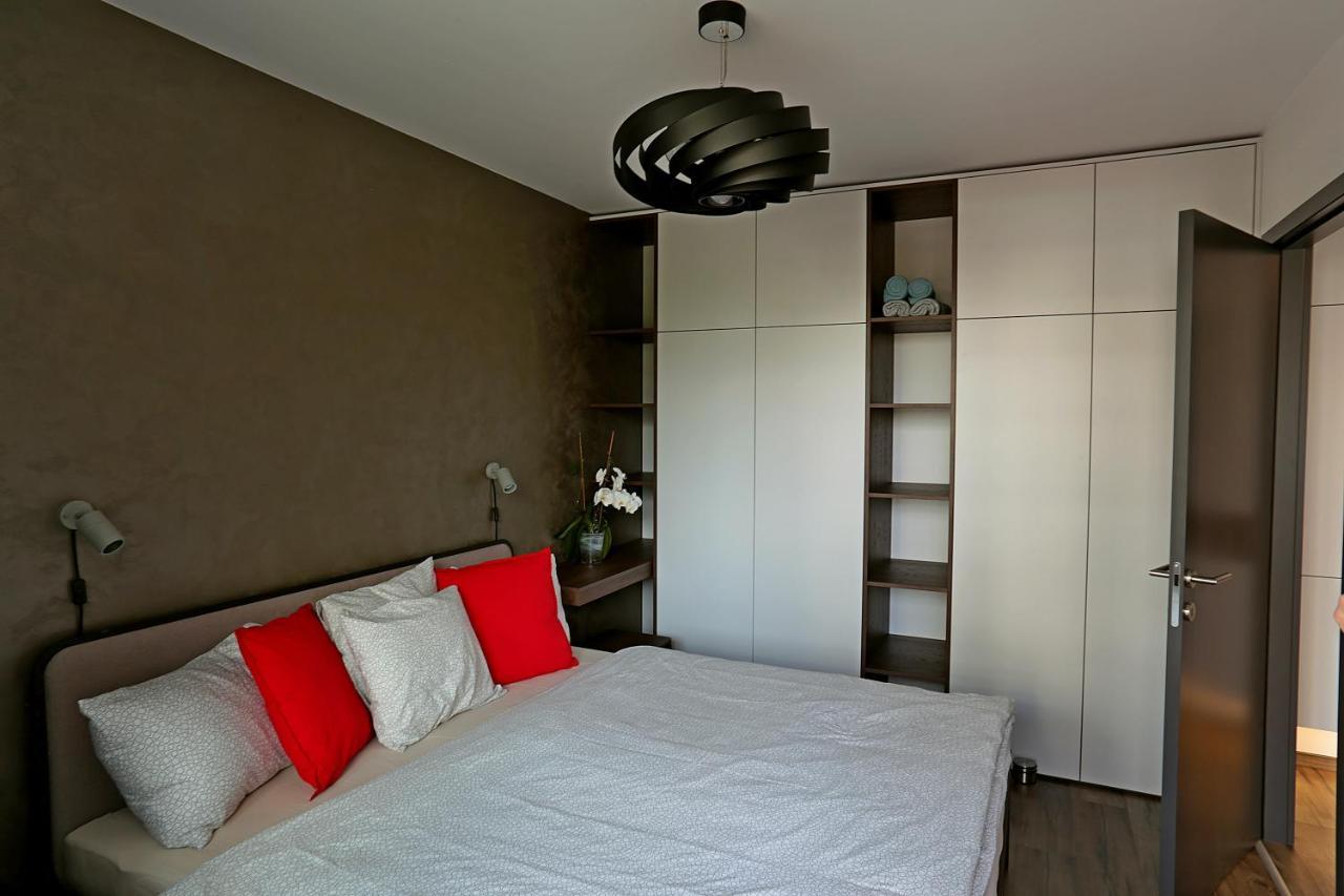 Modern Apartment Near The City Centre Urban Братислава Экстерьер фото