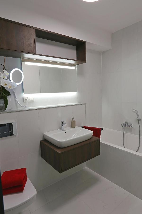 Modern Apartment Near The City Centre Urban Братислава Экстерьер фото
