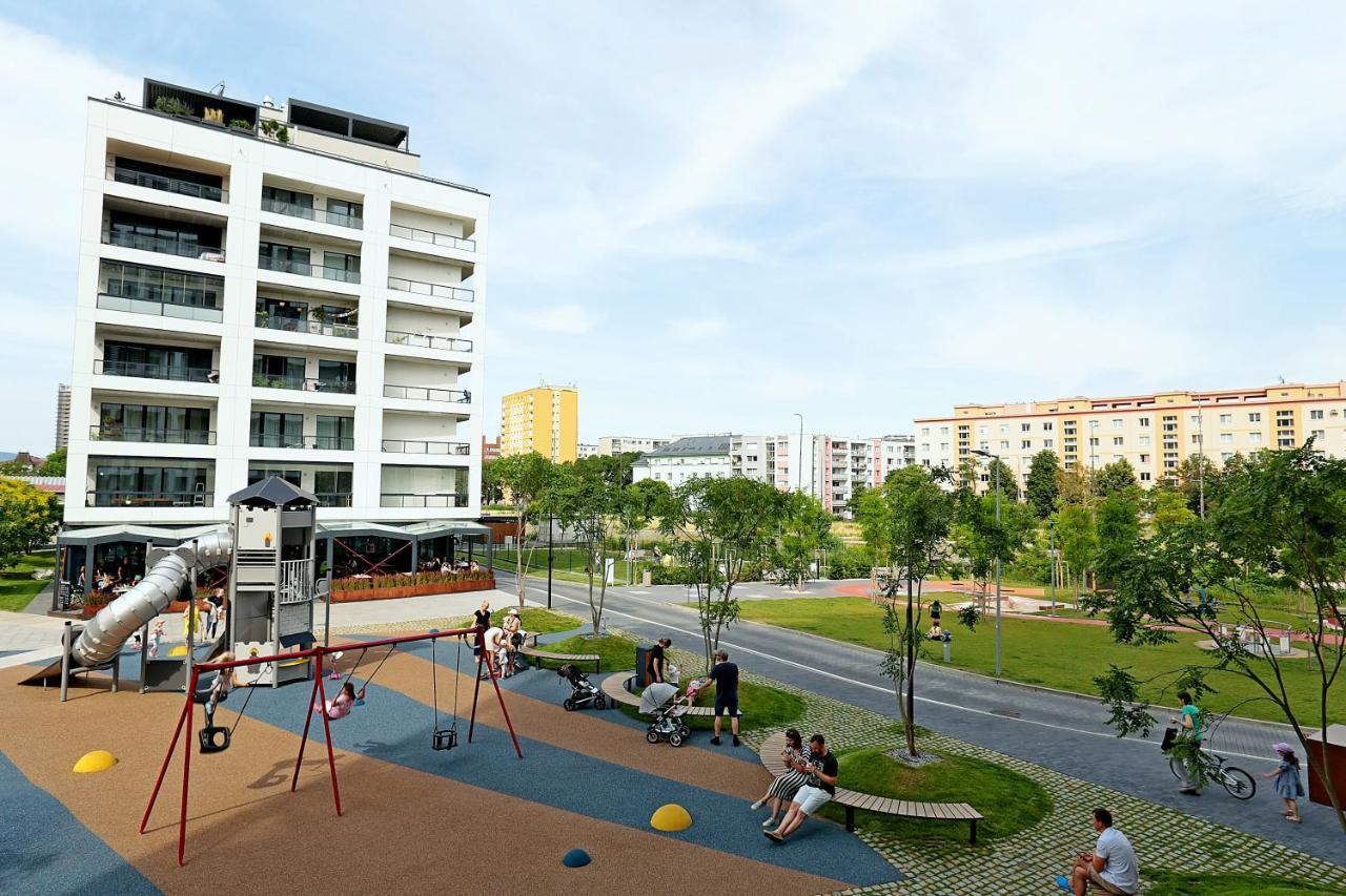 Modern Apartment Near The City Centre Urban Братислава Экстерьер фото