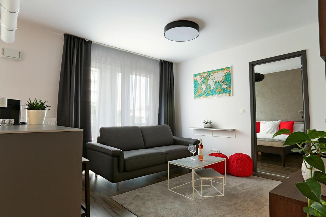 Modern Apartment Near The City Centre Urban Братислава Экстерьер фото